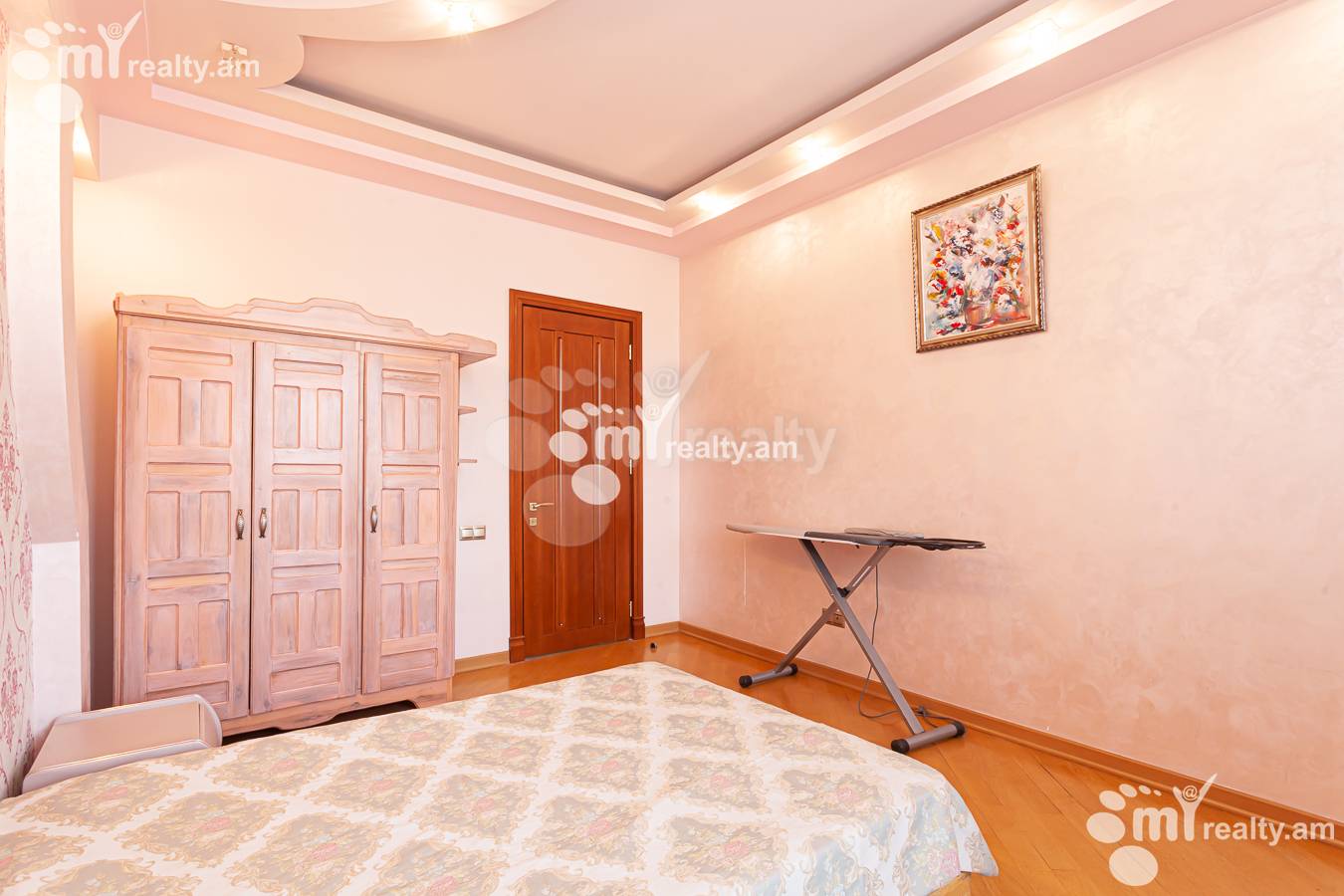 3 սենյականոց բնակարան վարձով Դ. Դեմիրճյան փող, Կենտրոն Երևան, 155880