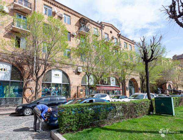 2-bedroom/apartment-for-sale/Isahakyan+St/Center/Yerevan