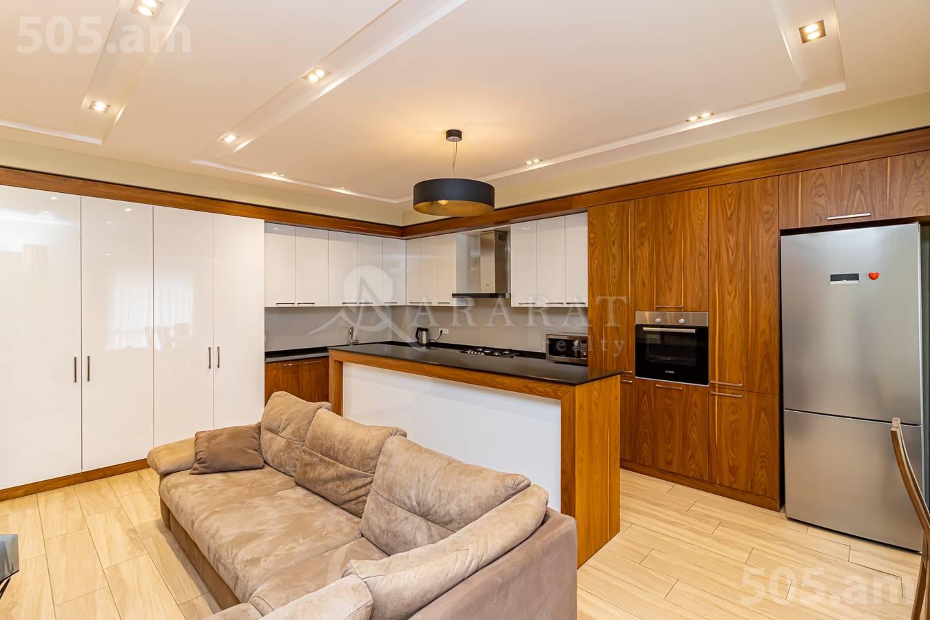 3 bedroom apartment for sale خیابان هانراپتوتیان, مرکز شهر ایروان, 149466