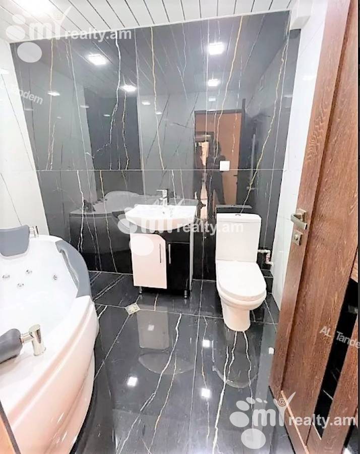 4 bedroom apartment for sale خیابان کاجازنونی, مرکز شهر ایروان, 141808