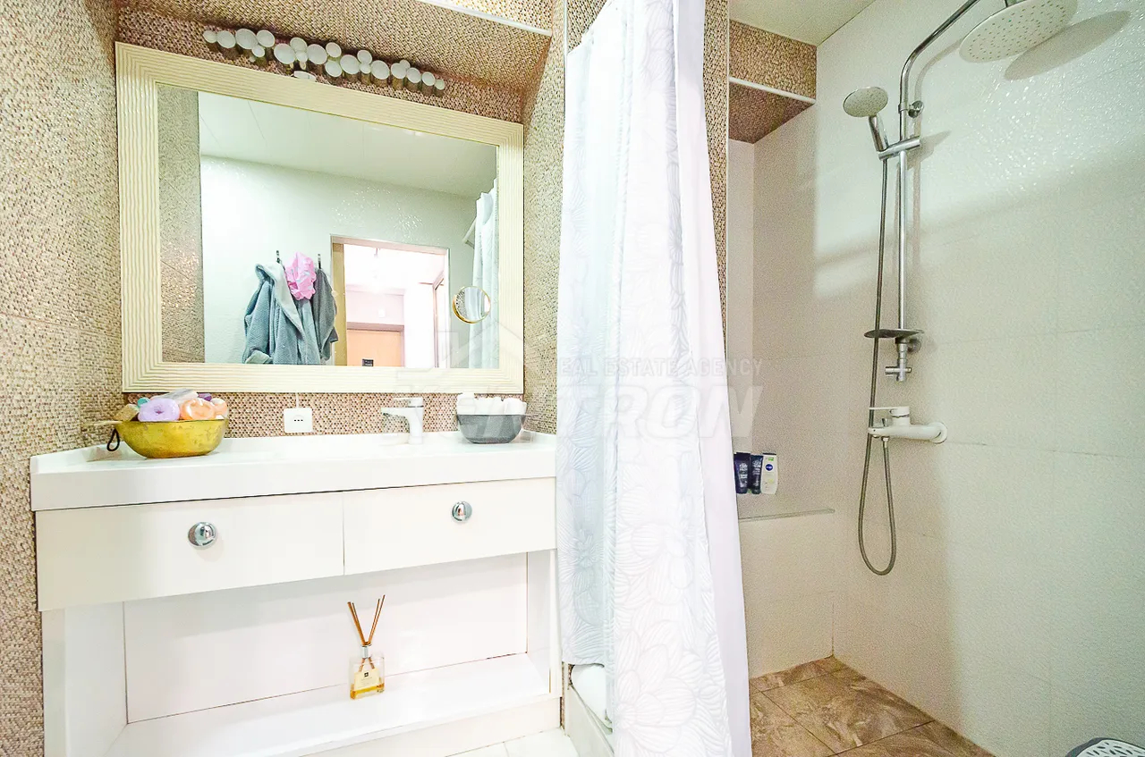 Снять 2 комнатную квартиру Бузанд ул, Центр Ереван, 158904