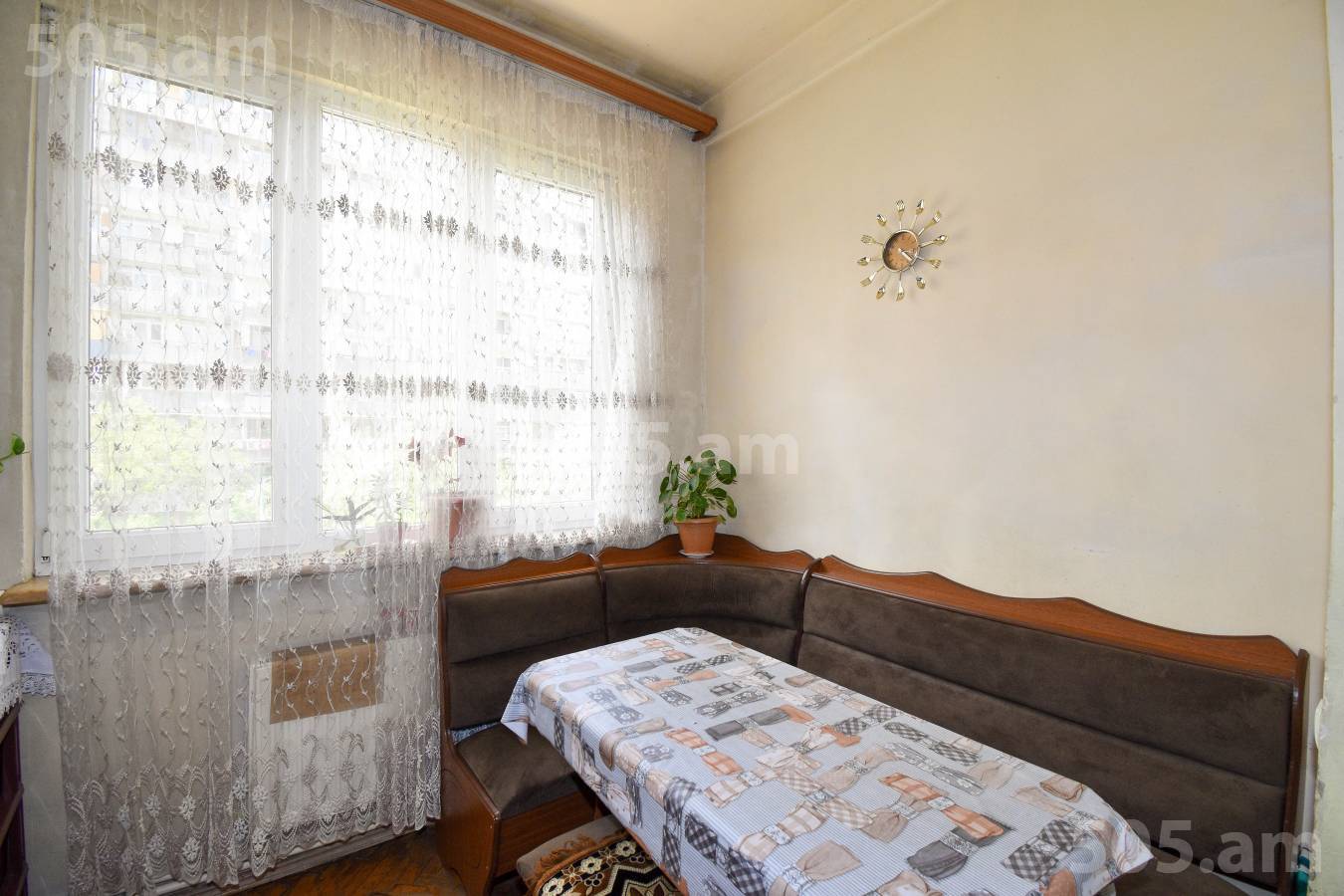 4 սենյականոց բնակարան  Քաջազնունու փող, Կենտրոն Երևան, 150829