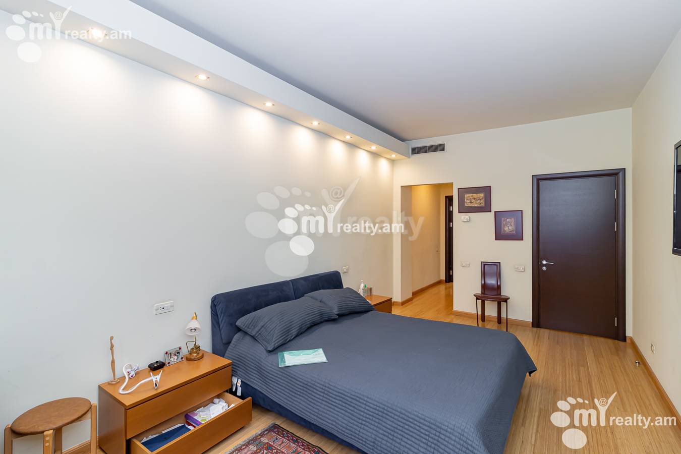 3 bedroom apartment for sale Northern (Hyusisayin)  Ave, Center Yerevan, 146540