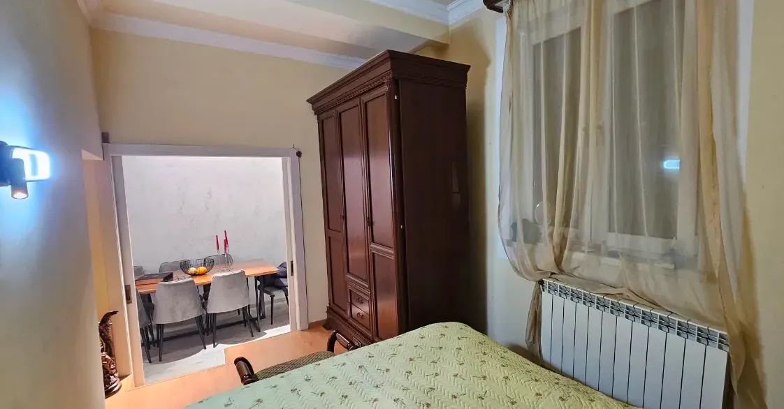 3 սենյականոց բնակարան  Կիևյան փող, Արաբկիր Երևան, 161851