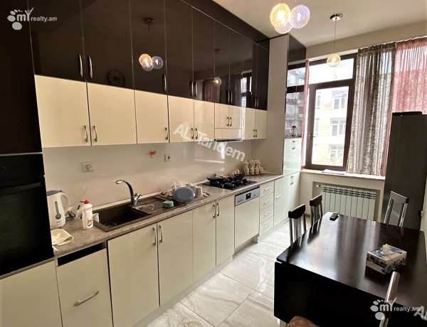 4-senyakanoc-bnakaran-vacharq-Yerevan-Center