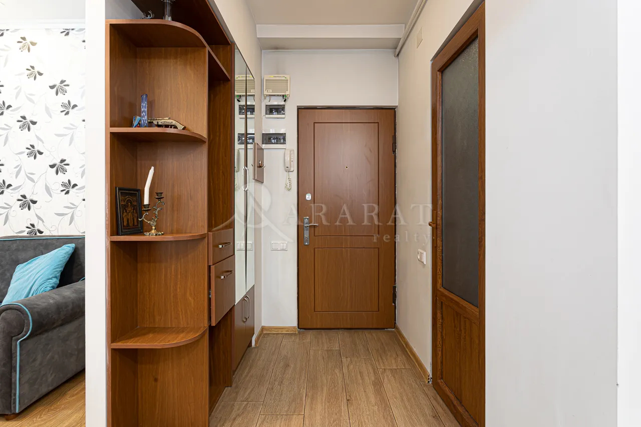 2 սենյականոց բնակարան վարձով Սարյան փող, Կենտրոն Երևան, 158970
