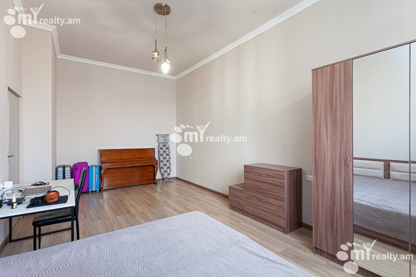 3 bedroom apartment for sale Argishti St, Center Yerevan, 152030
