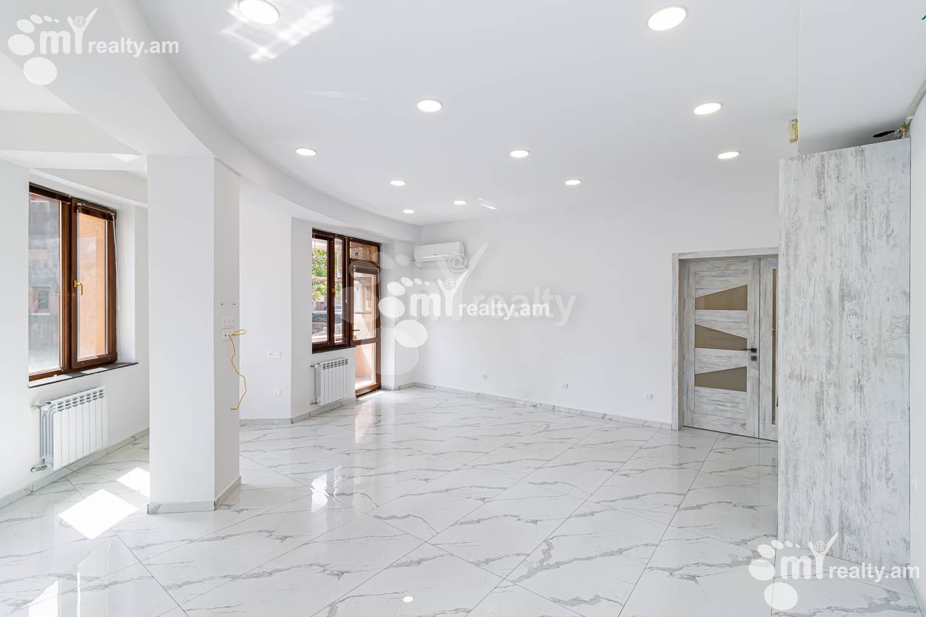 Снять коммерческoе помещение Сарян ул, Центр Ереван, 148837