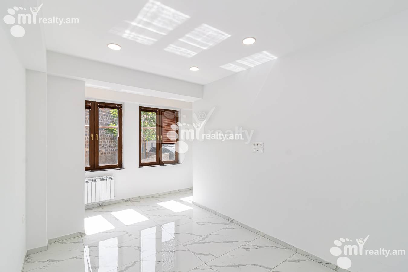 Снять коммерческoе помещение Сарян ул, Центр Ереван, 148837
