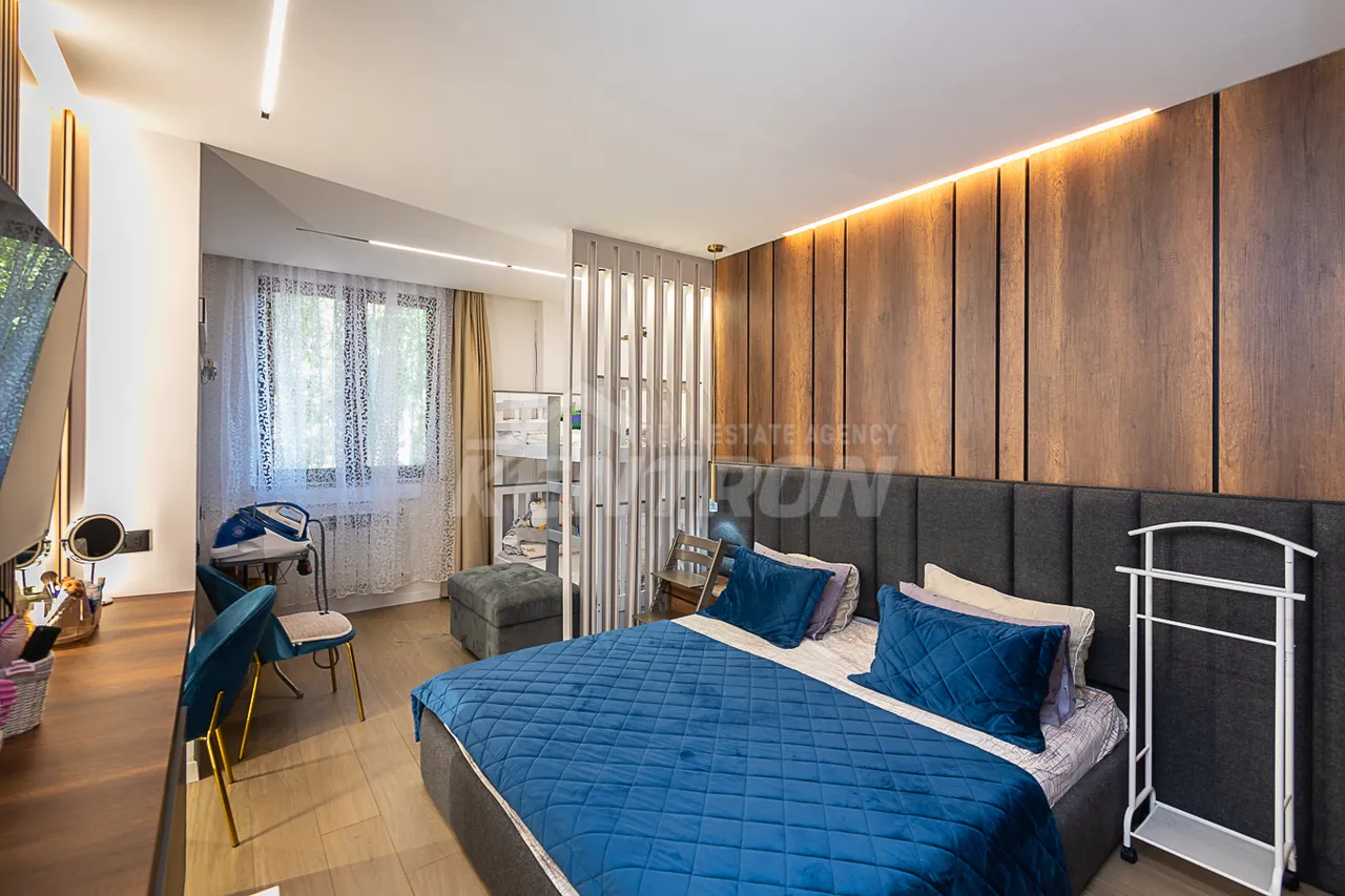 3 bedroom apartment for sale Hambardzumyan St, Arabkir Yerevan, 161974