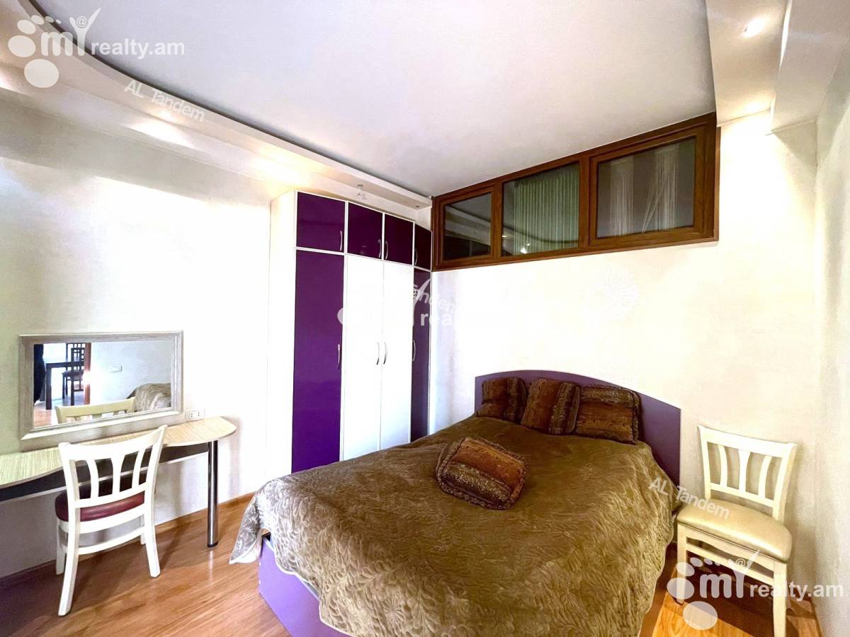 4 bedroom apartment for rent Aram St, Center Yerevan, 128136