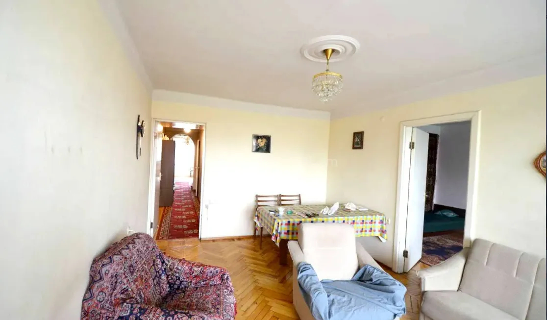 3 bedroom apartment for sale خیابان ماشتوتس, مرکز شهر ایروان, 159735