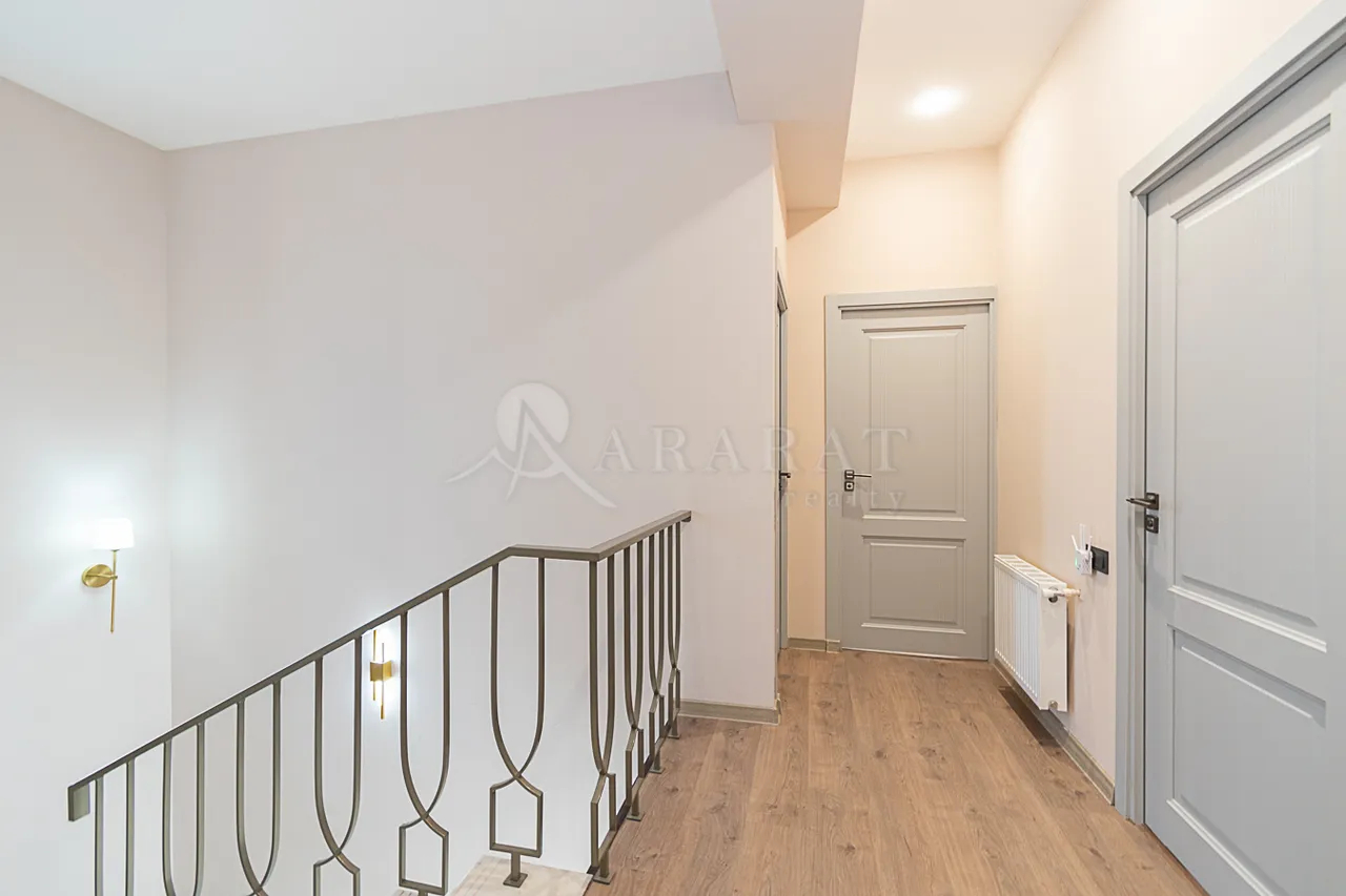 Купить дом Паруйр Севак 11, Аван Ереван, 159480