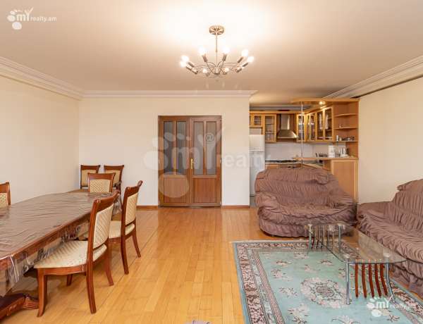 3-senyakanoc-bnakaran-vacharq-Yerevan-Center