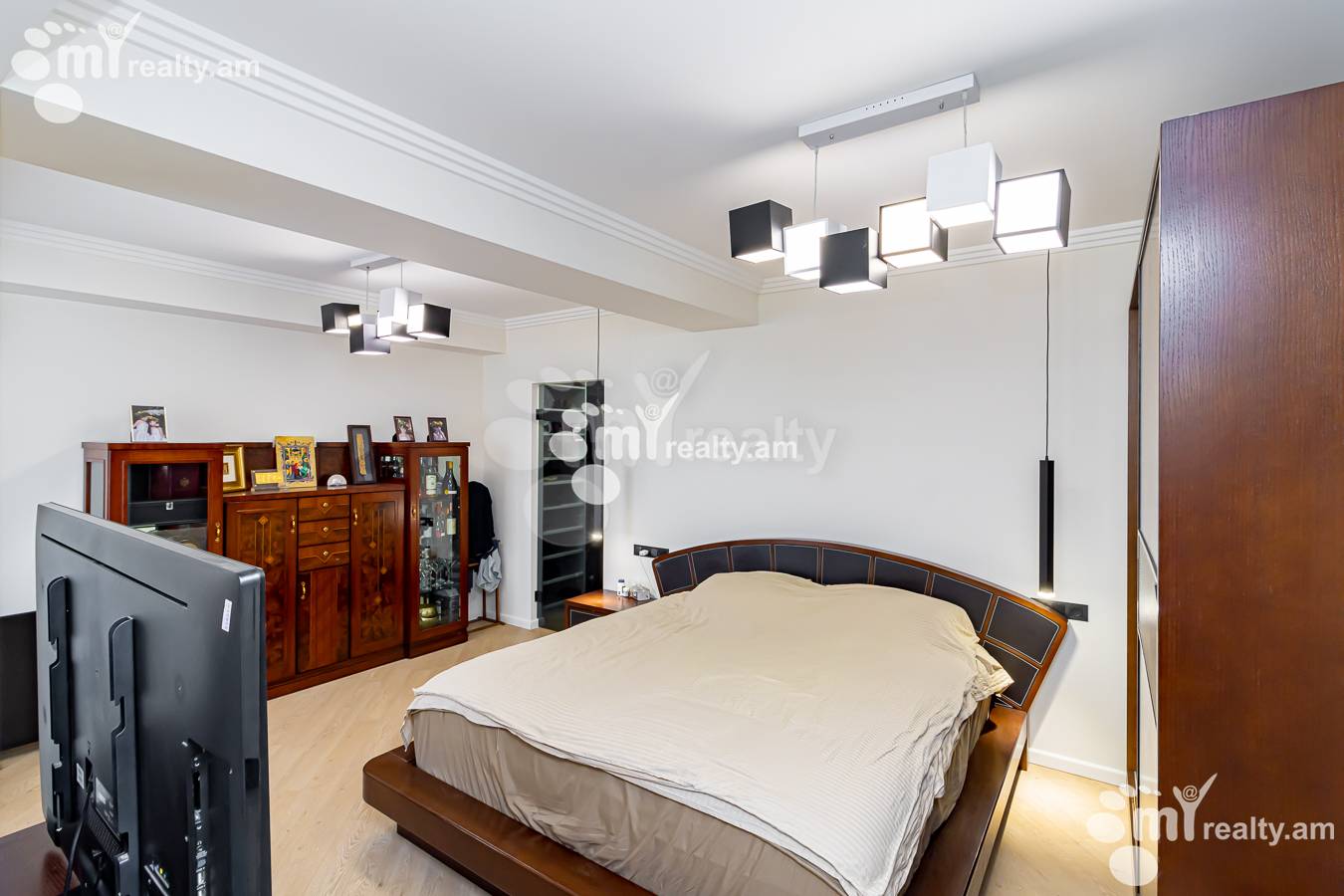 2 bedroom apartment for sale Israelyan St, Center Yerevan, 149148
