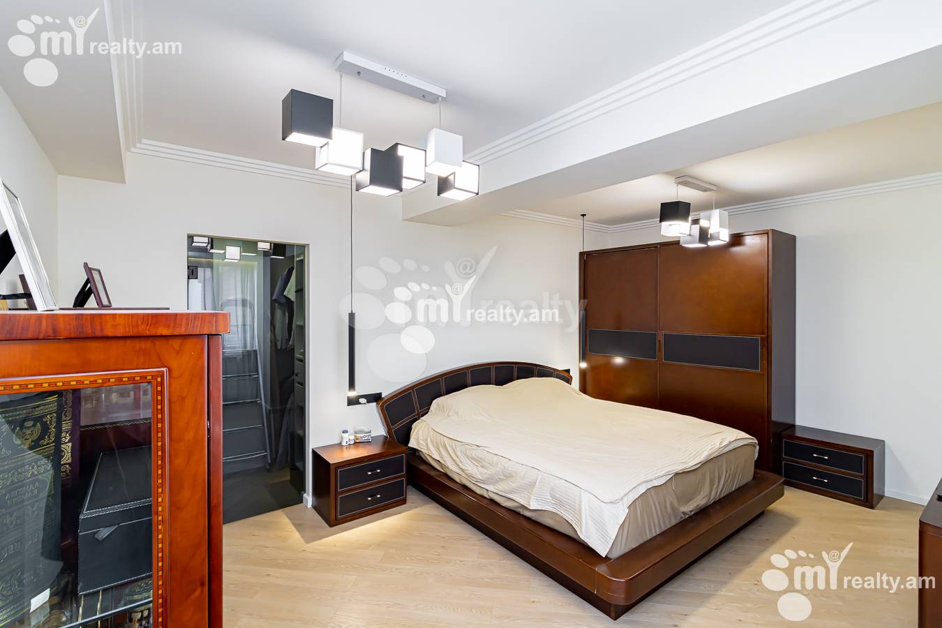 2 bedroom apartment for sale Israelyan St, Center Yerevan, 149148