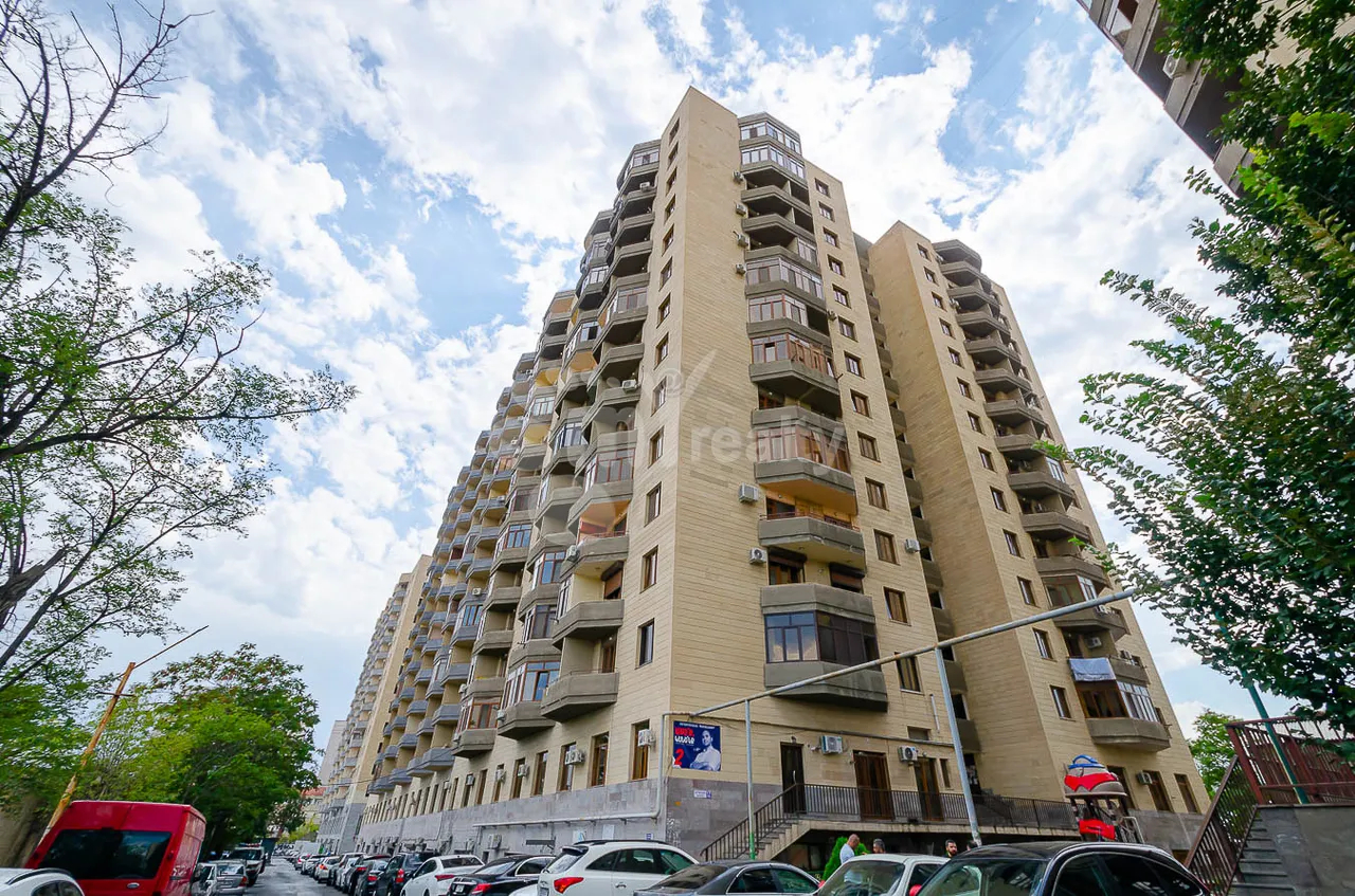 3 bedroom apartment for sale Argishti St, Center Yerevan, 157867