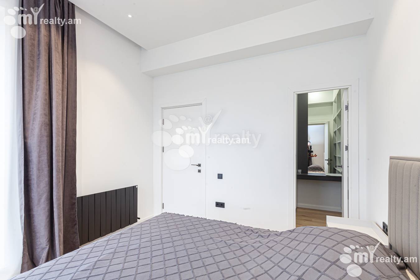 3 bedroom apartment for sale Paronyan St, Center Yerevan, 155918