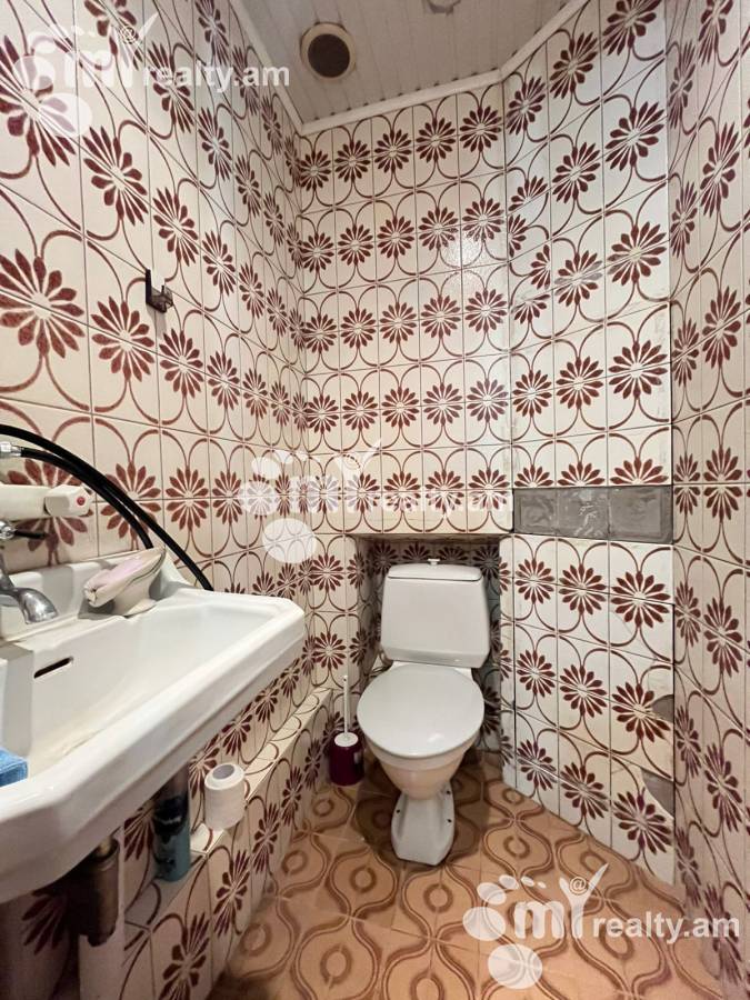 3 bedroom apartment for sale خیابان هاکوبیان, عربگیر ایروان, 159158