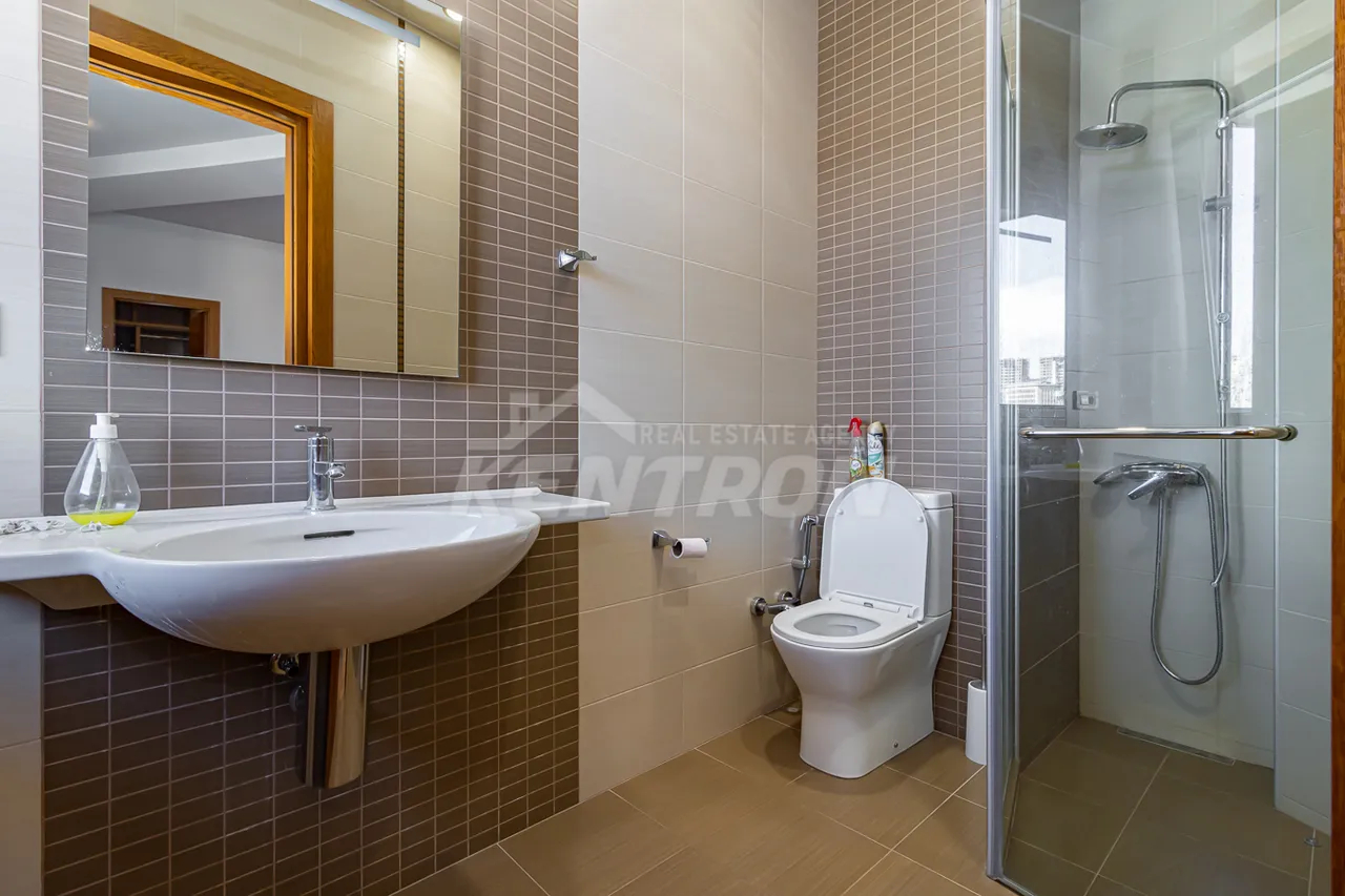 4 bedroom apartment for sale D. Demirchyan St, Center Yerevan, 157680