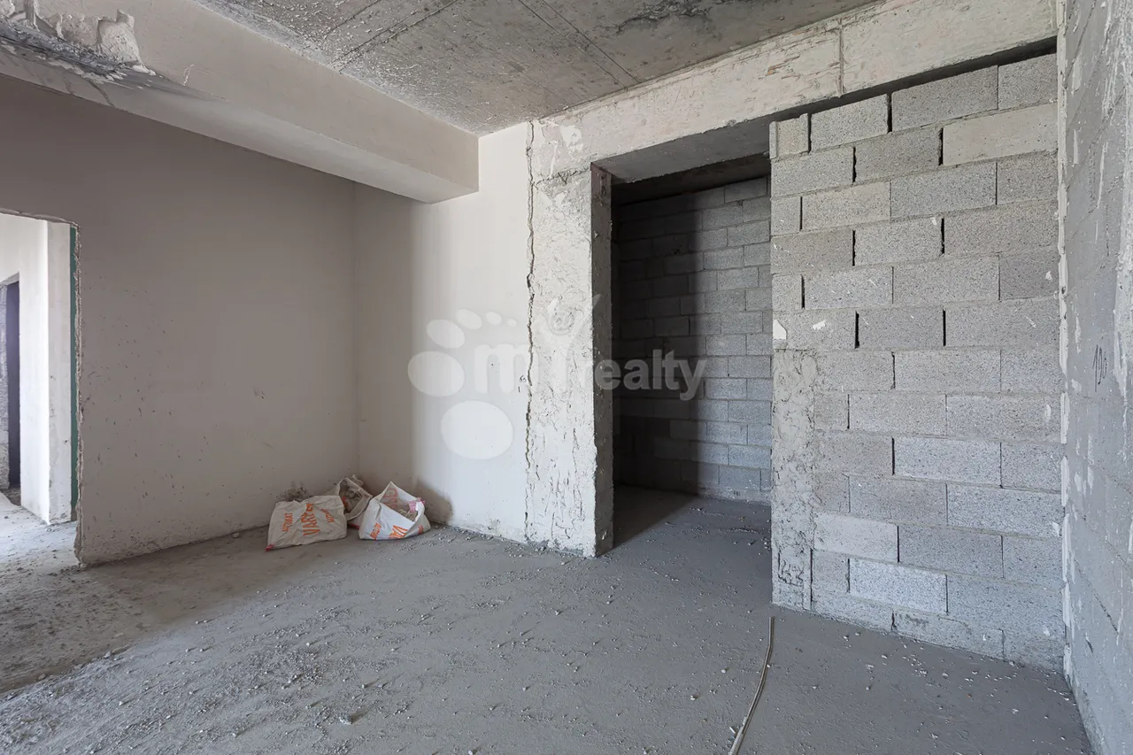 5 bedroom apartment for sale Aghbyur Serob St, Arabkir Yerevan, 161135