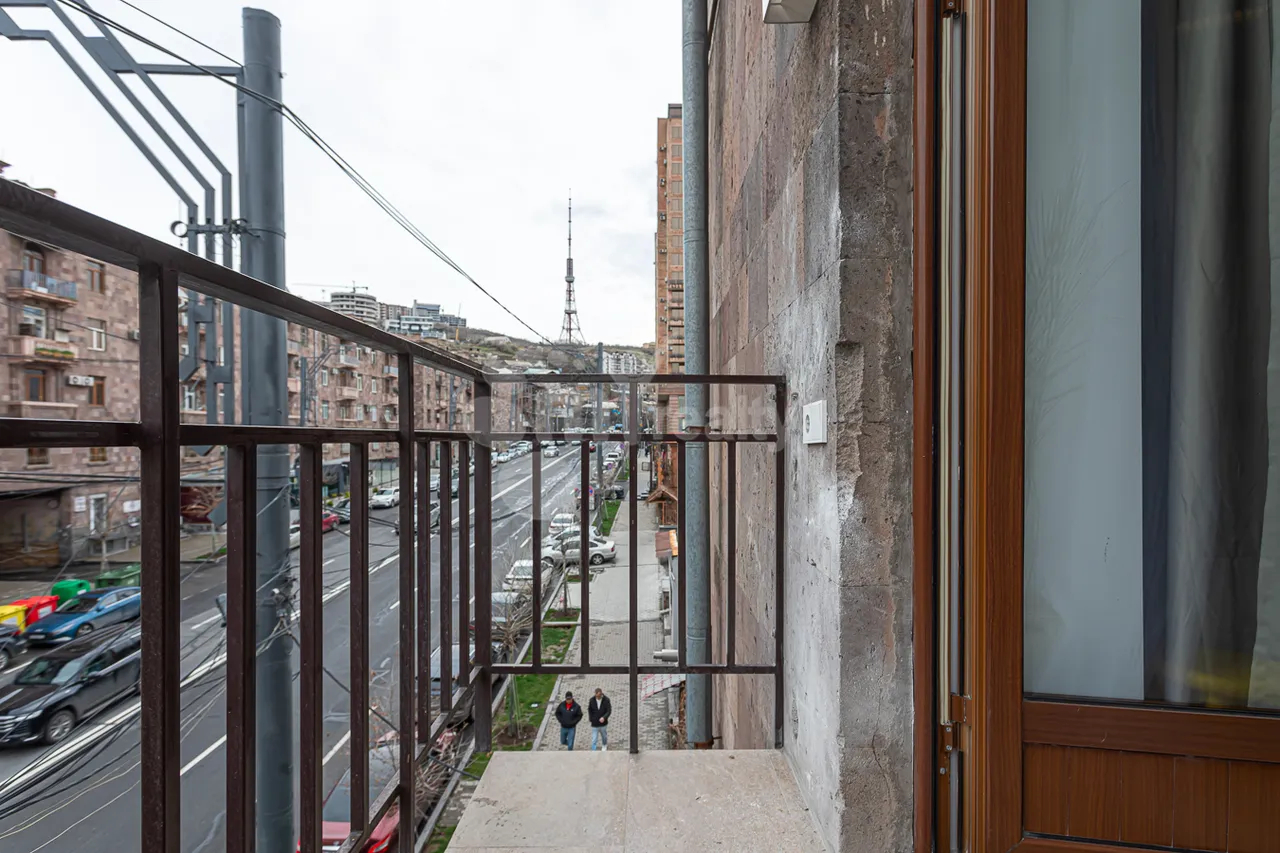 2 bedroom apartment for rent A.Manukyan St, Center Yerevan, 160051