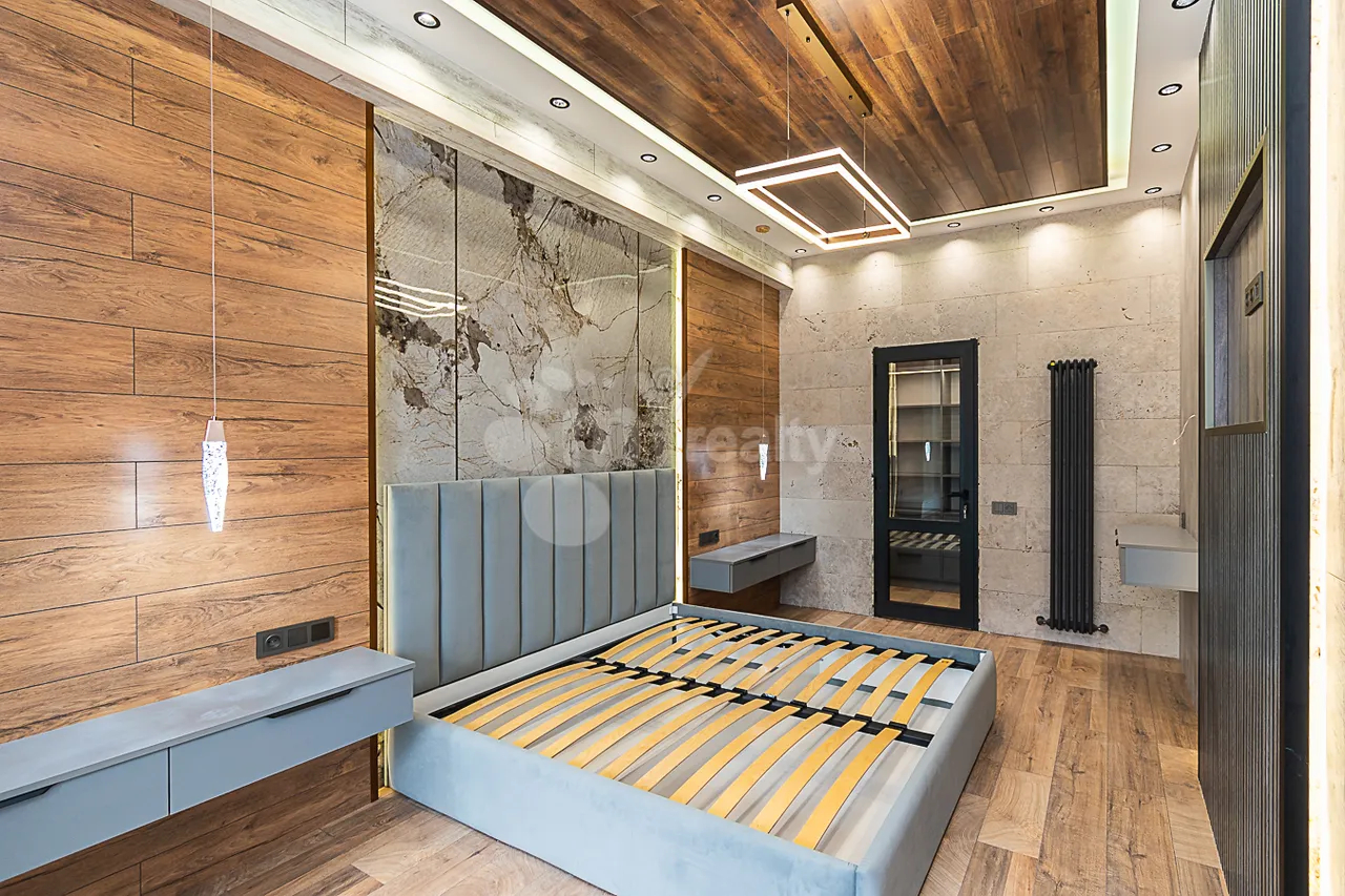 3 bedroom apartment for sale Komitas Ave, Arabkir Yerevan, 161266