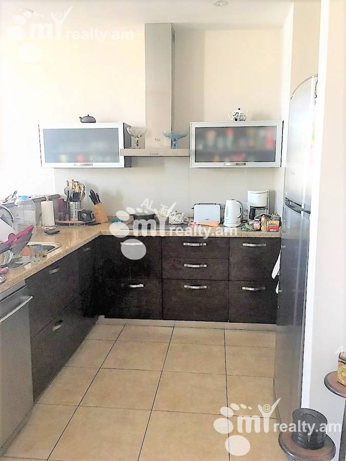 3 bedroom apartment for sale Rostom St, Center Yerevan, 142274