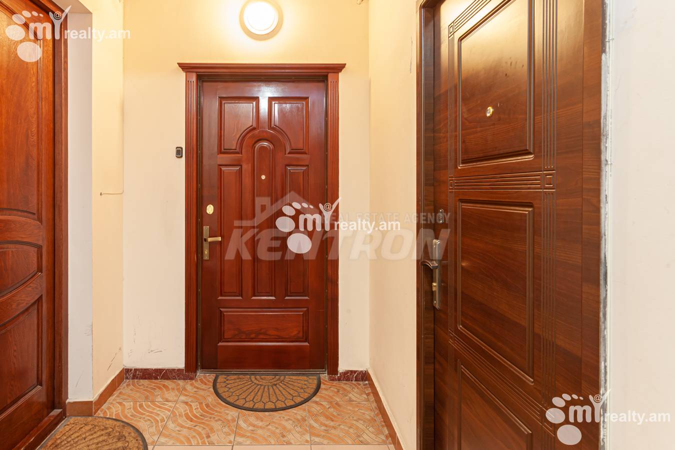 Купить 2 комнатную квартиру Маштоца пр, Центр Ереван, 151092