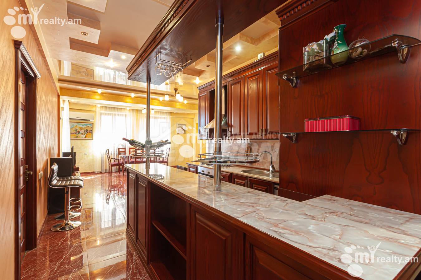 Купить 2 комнатную квартиру Маштоца пр, Центр Ереван, 151092