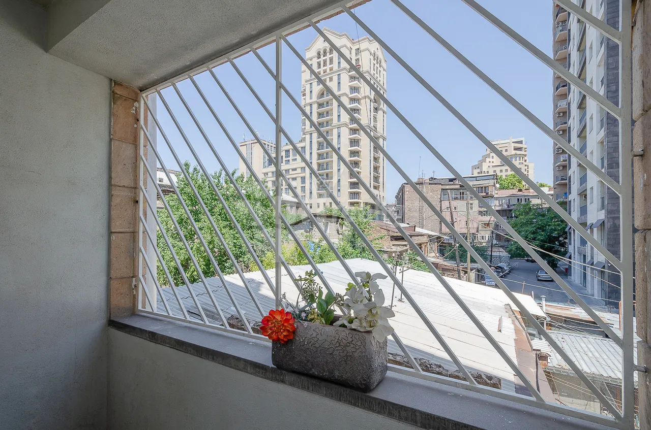 2 bedroom apartment for sale Amiryan St, Center Yerevan, 160857