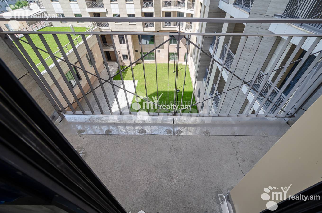 4 bedroom apartment for sale Davit Anhaxt St, Quanaquère-Zeytoun Yerevan, 154860