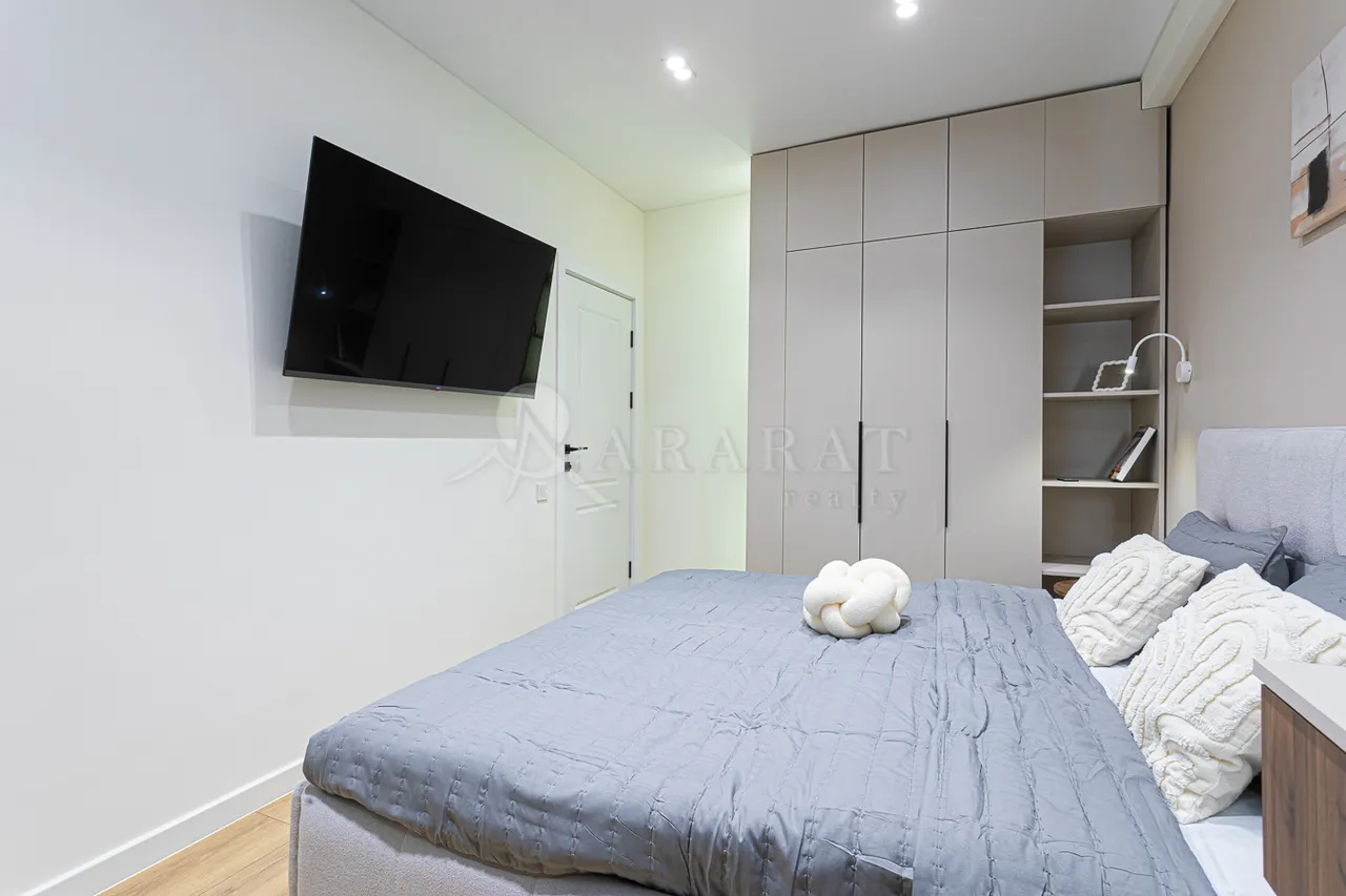 2 bedroom apartment for sale خیابان پوشکین, مرکز شهر ایروان, 158060