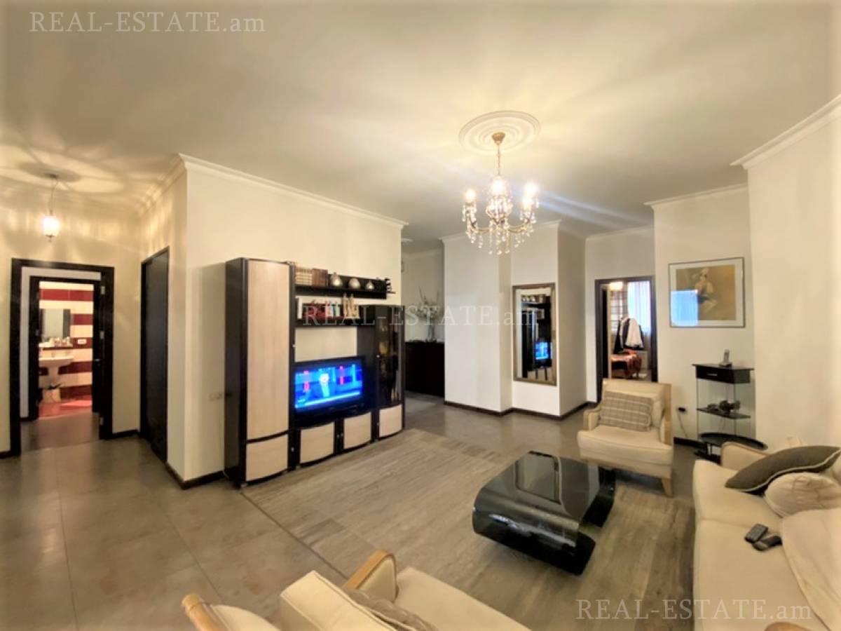 4 bedroom apartment for sale Aram St, Center Yerevan, 121421