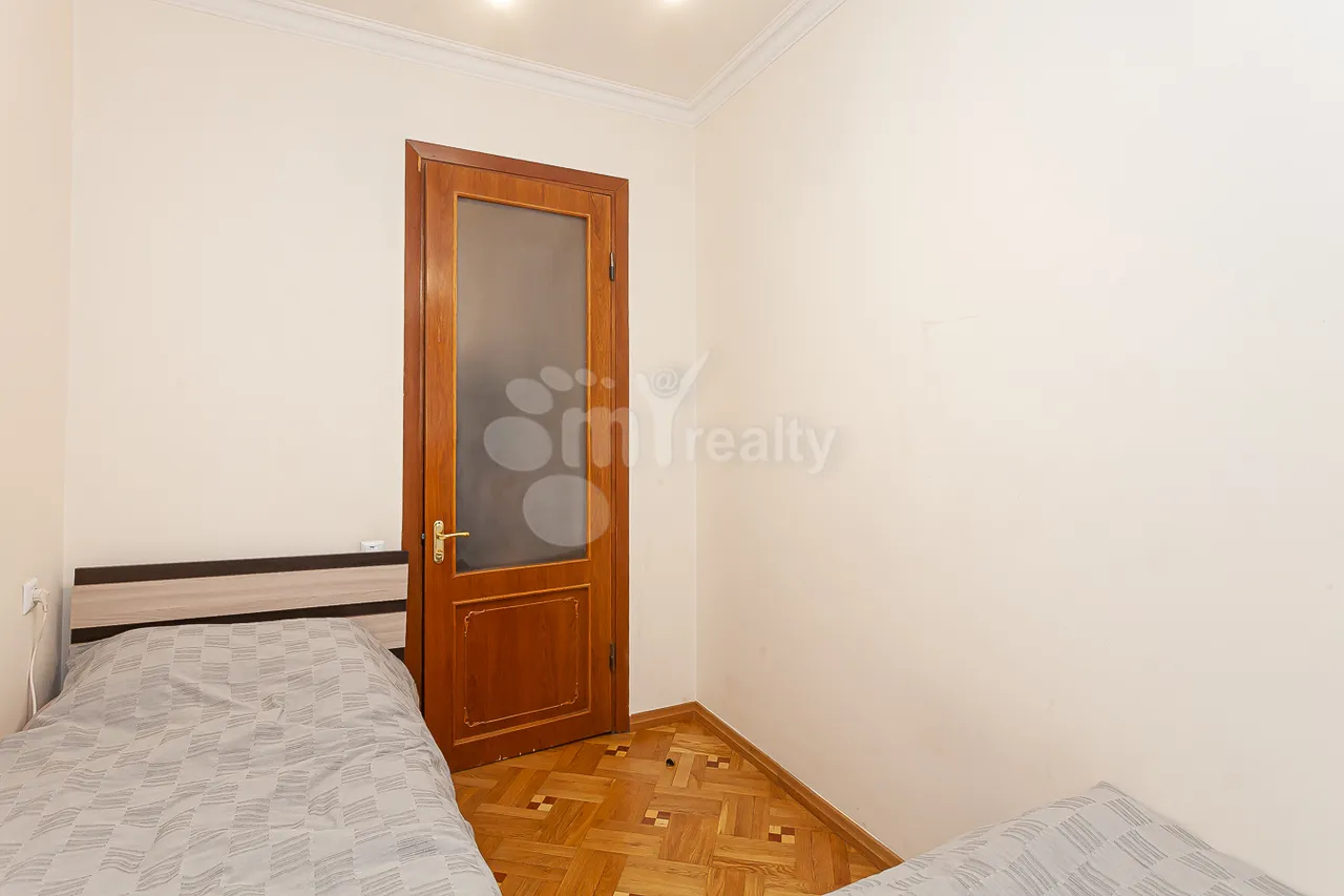 3 bedroom apartment for sale Pushkin St, Center Yerevan, 158496