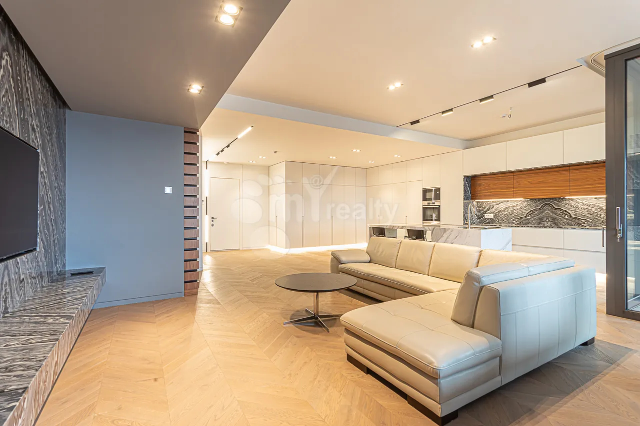 Купить 4 комнатную квартиру Пушкин ул, Центр Ереван, 157582