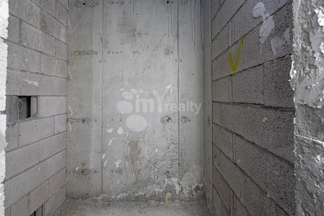 4 bedroom apartment for sale خیابان گِریبودوف, عربگیر ایروان, 157528