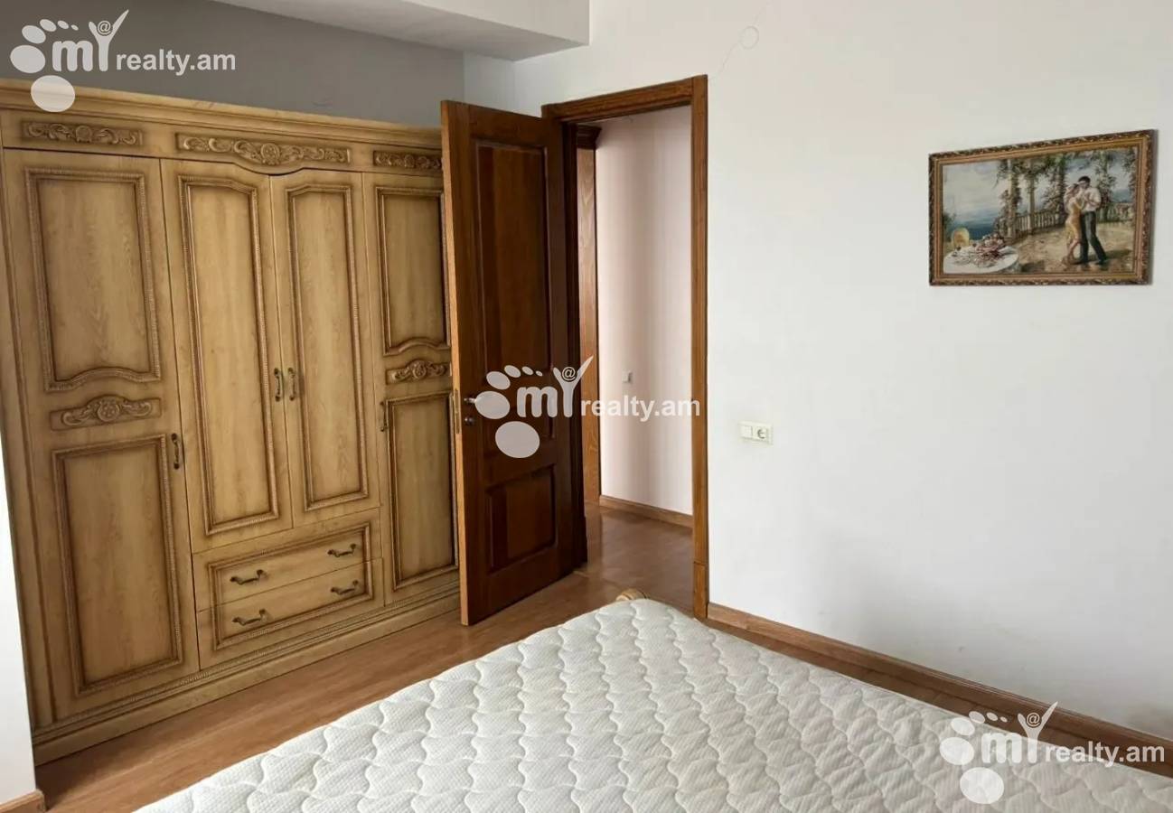 Снять 3 комнатную квартиру Шинарарнер ул, Ачапняк Ереван, 160064