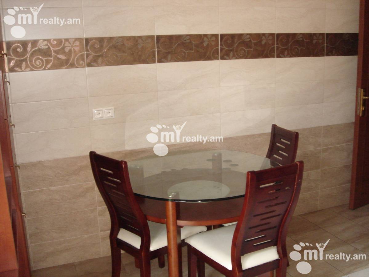 Снять 2 комнатную квартиру Московян ул, Центр Ереван, 154596