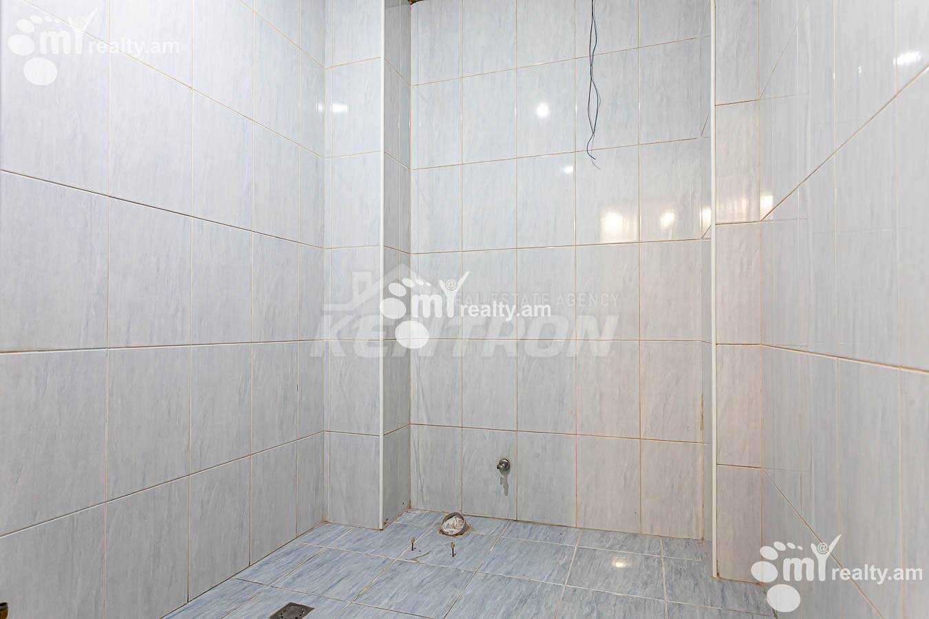 3 bedroom apartment for sale Antarayin, G. Gasparyan street, Center Yerevan, 154766