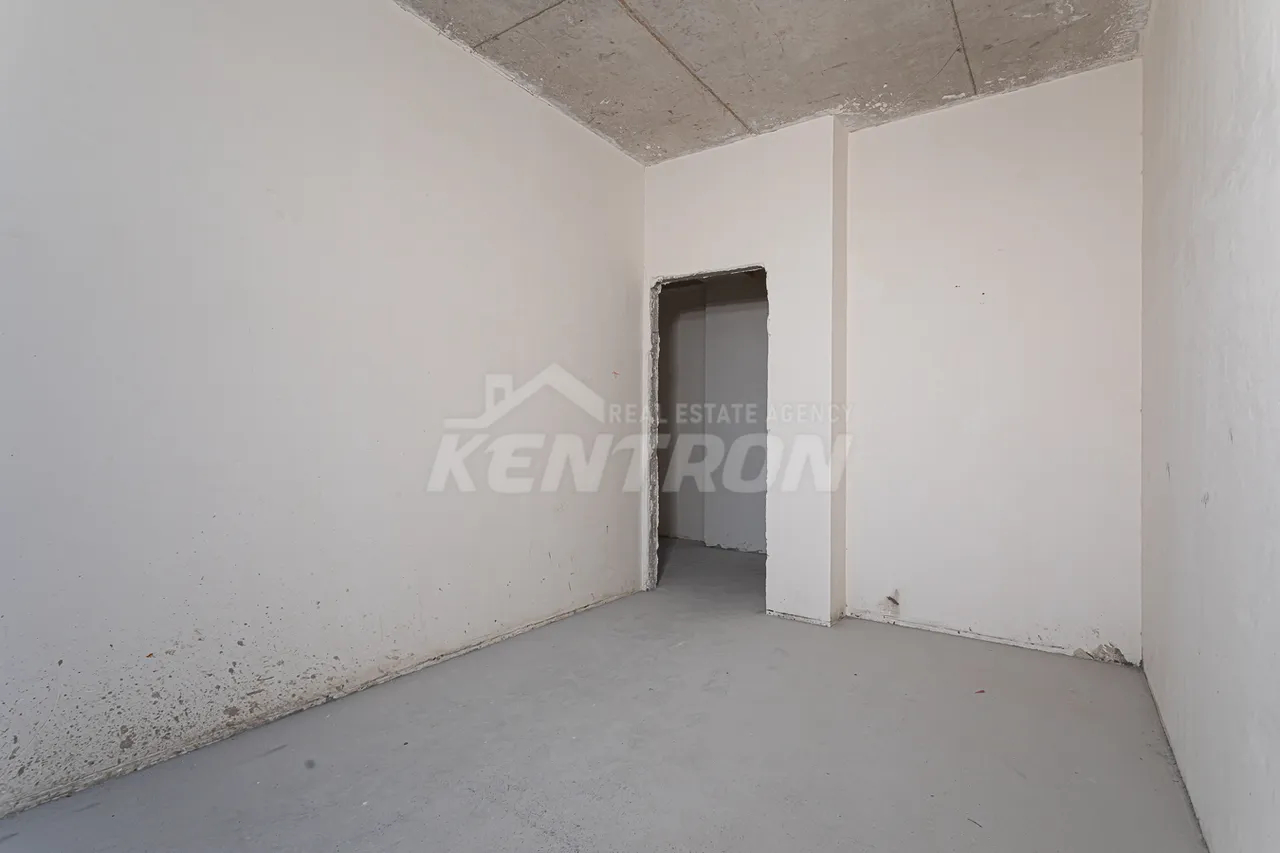 3 bedroom apartment for sale Antarayin St, Center Yerevan, 157605