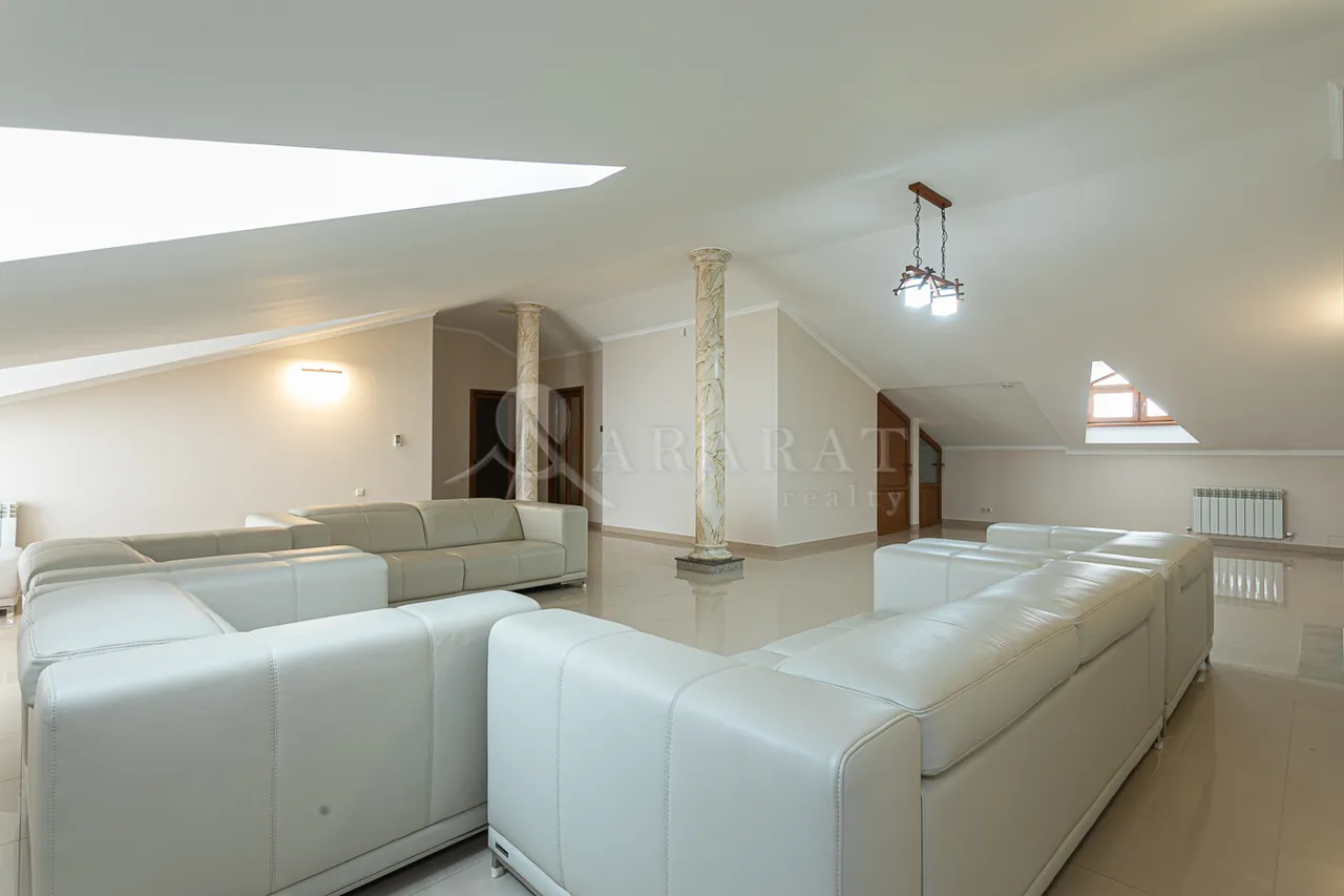House for sale Tsarav Aghbyur St, Avan Yerevan, 159131