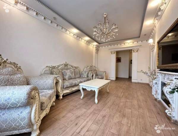 varcov-bnakaran/3-senyakanoc/M.Khorenatsi+St/Center/Yerevan