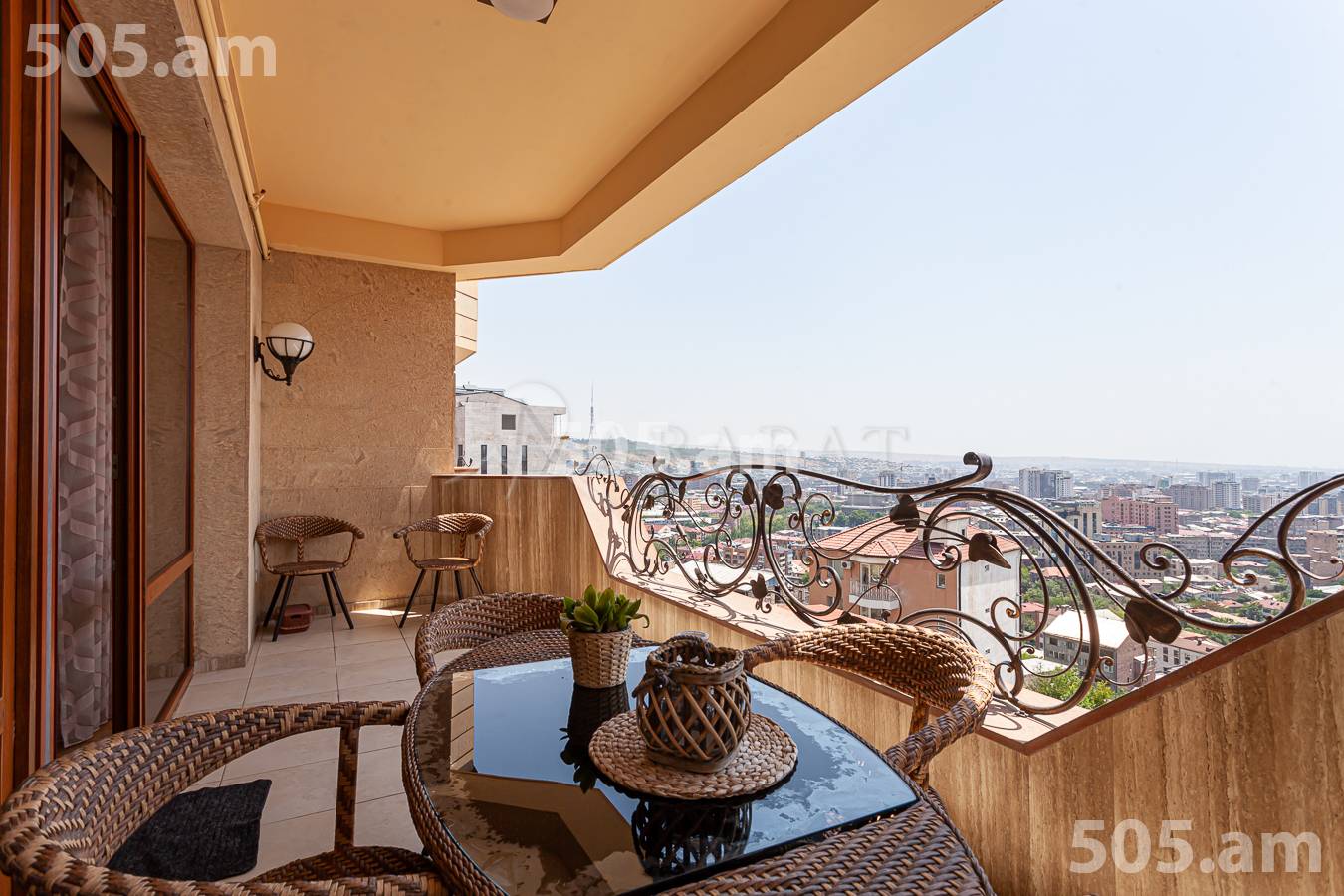 4 bedroom apartment for sale Antarayin St, Center Yerevan, 156024