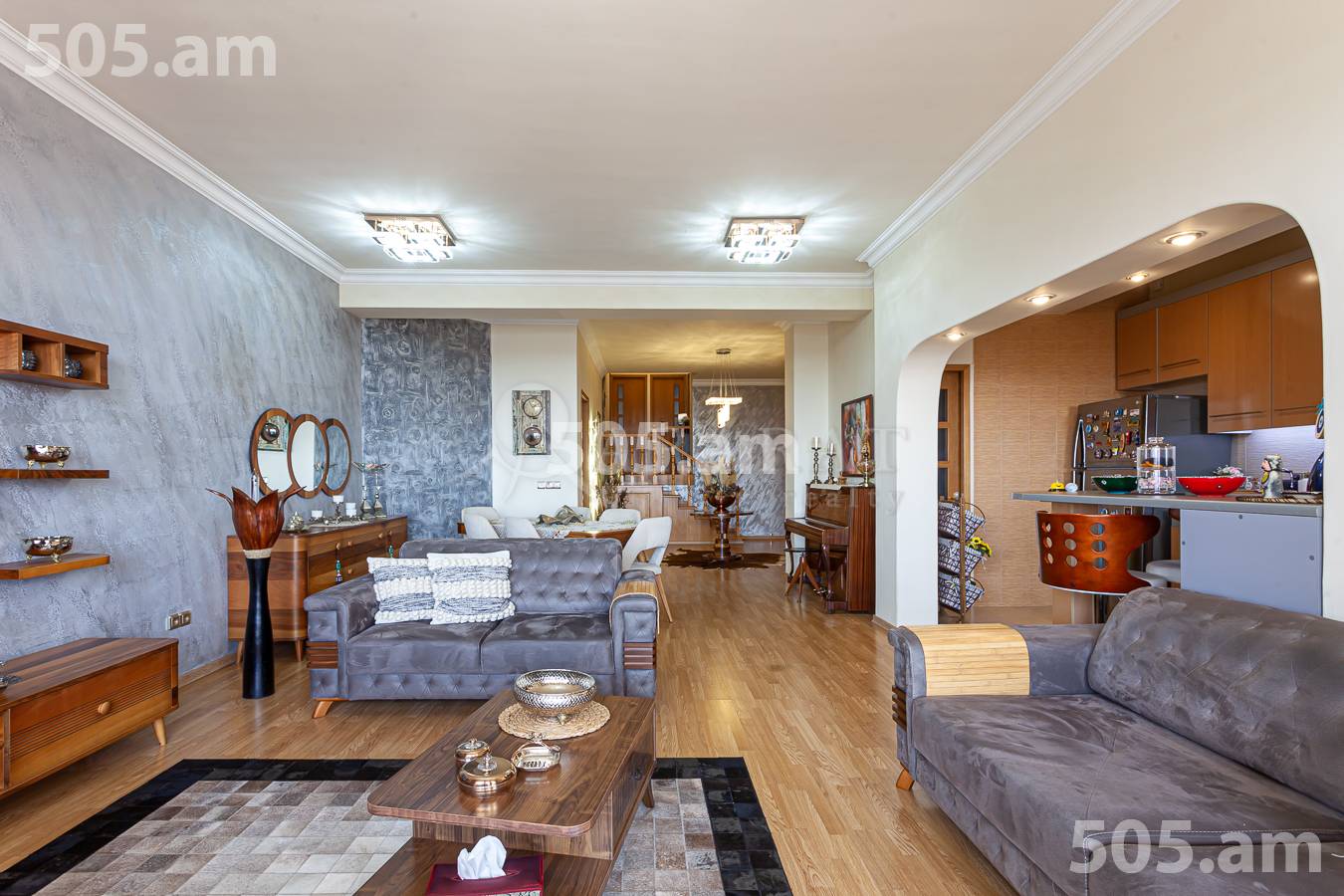 4 bedroom apartment for sale Antarayin St, Center Yerevan, 156024