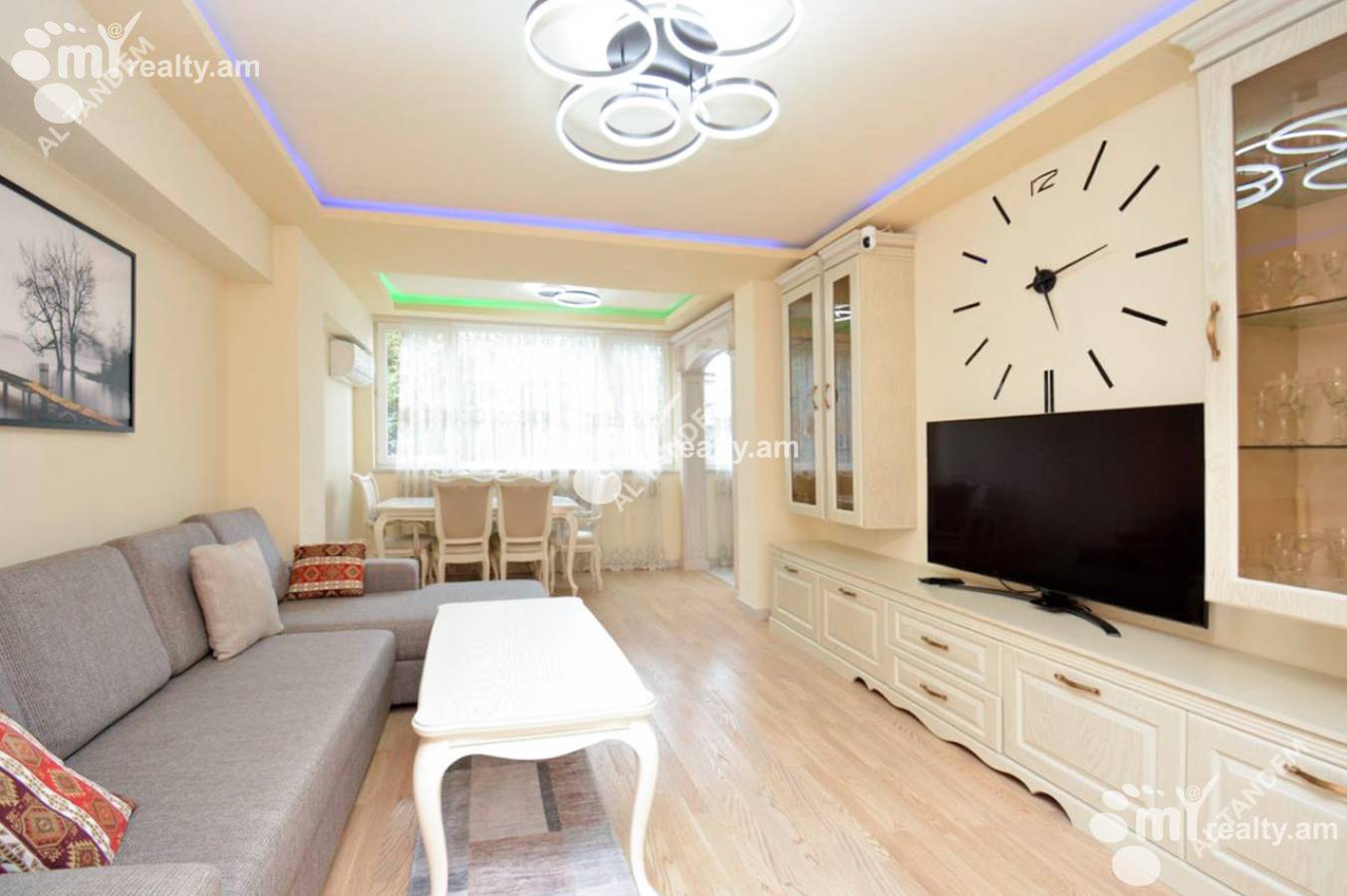 3 սենյականոց բնակարան վարձով Մոսկովյան փող, Կենտրոն Երևան, 160061