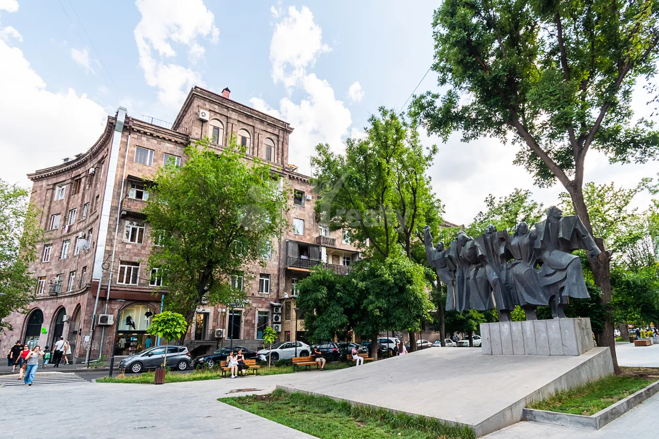 Կոմերցիոն տարածք վարձով Կասյան փող, Արաբկիր Երևան, 161734