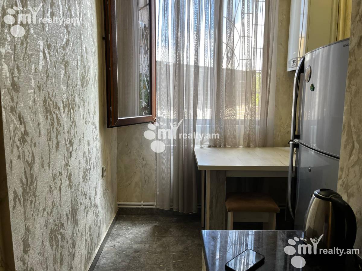 Купить 1 комнатную квартиру М. Меликян ул, Канакер-Зейтун Ереван, 152246