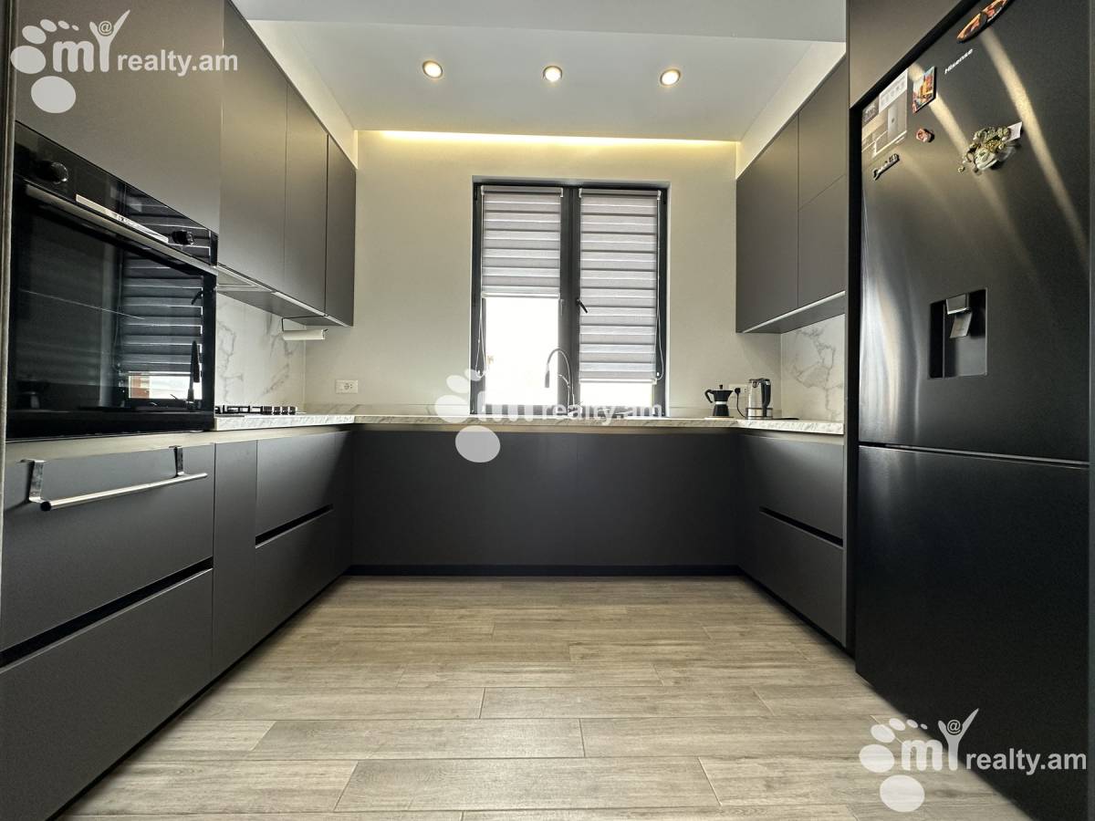 4 bedroom apartment for sale Arghutyan St, Arabkir Yerevan, 156745