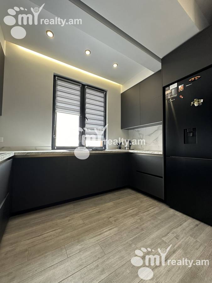 4 bedroom apartment for sale Arghutyan St, Arabkir Yerevan, 156745